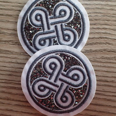Diseño de imitación de la moda de Diamond Custom Embroidered Patches With