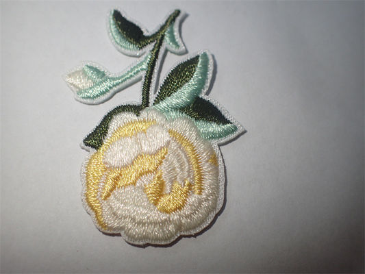 Las flores de encargo bordadas cosen o planchan en el remiendo para el Applique de la ropa