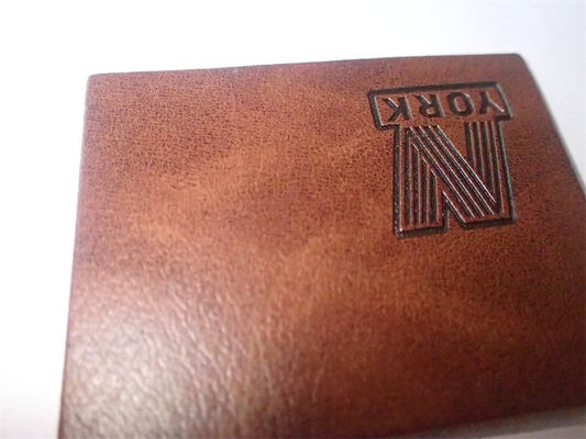 Remiendos de cuero de encargo del cuero repujado de la ropa del diseño de la etiqueta para la ropa