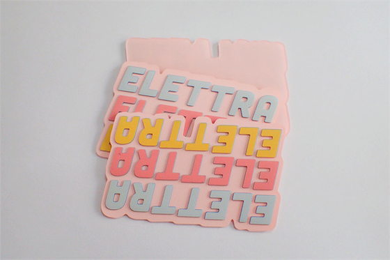 Etiquetas de encargo de la impresión de pantalla de seda del PVC TPU con 3 colores de Pantone