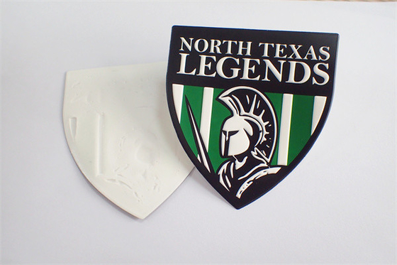 Remiendos de encargo de la ropa de las insignias de TPU grabados en relieve con el logotipo del efecto 3D