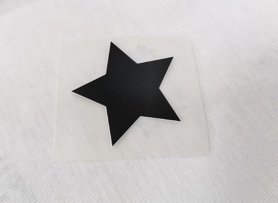 Ropa 3D que imprime la transferencia de calor del silicón de las etiquetas con técnicas de grabación en relieve