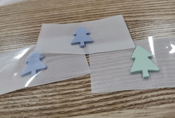 3D moldeó las etiquetas de la transferencia de calor del silicón que grababan en relieve imprimiendo técnicas