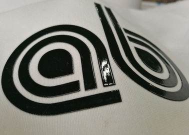 Etiquetas de encargo de la transferencia de la prensa del calor del sillicon del logotipo de la marca 3D de la fábrica