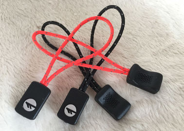 Inyección de goma personalizada del micrófono del tirador de la cremallera de los deportes del Skiwear del logotipo 3d