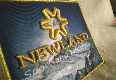 los remiendos bordados aduana tejidos logotipo aumentados 3D cosen en insignias del paño