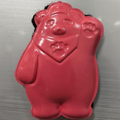 Regalos promocionales de recuerdo Imanes de nevera de oso personalizados Insignia Imanes de forma TPU Oekotex a todo color