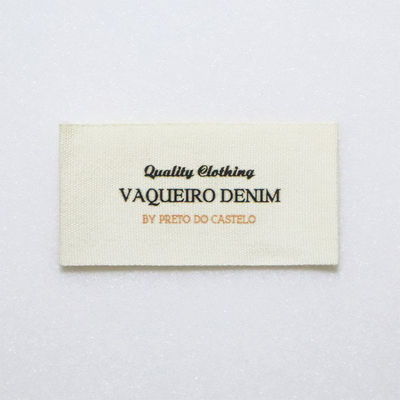 Parches de tela personalizados Etiquetas de impresión de pantalla de silicona hierro en parches para jeans