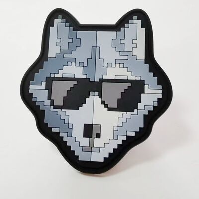 Emblema de silicona 3D personalizado - Pixel Art Lobo en forma de parche de transferencia de calor para ropa