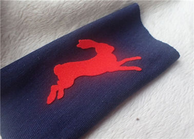Logotipo de congregación monocromático de la transferencia de calor de la felpa corta para el color rojo brillante de la ropa