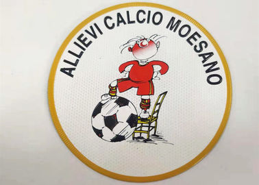 La ropa de encargo personalizada remienda el hierro en de alta frecuencia grabado en relieve 3D de la etiqueta engomada del logotipo de la transferencia de calor