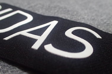 Impresión de pantalla elástico durable del silicio de la banda elástica de la banda del diario para la ropa interior, ropa del gimnasio